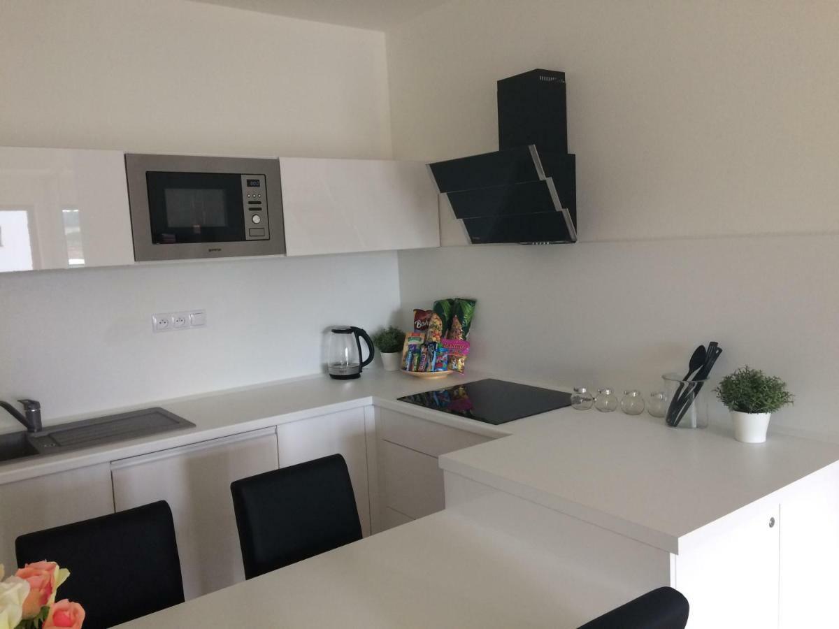 ליפנו נאד וויטאבו Apartman Dara מראה חיצוני תמונה