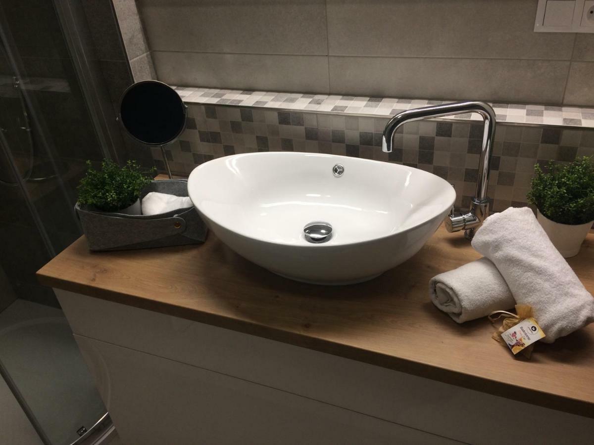 ליפנו נאד וויטאבו Apartman Dara מראה חיצוני תמונה